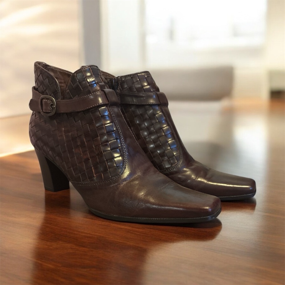 Sesto Meucci Elegant Brown Leather Ankle Boots Sz 8.5M